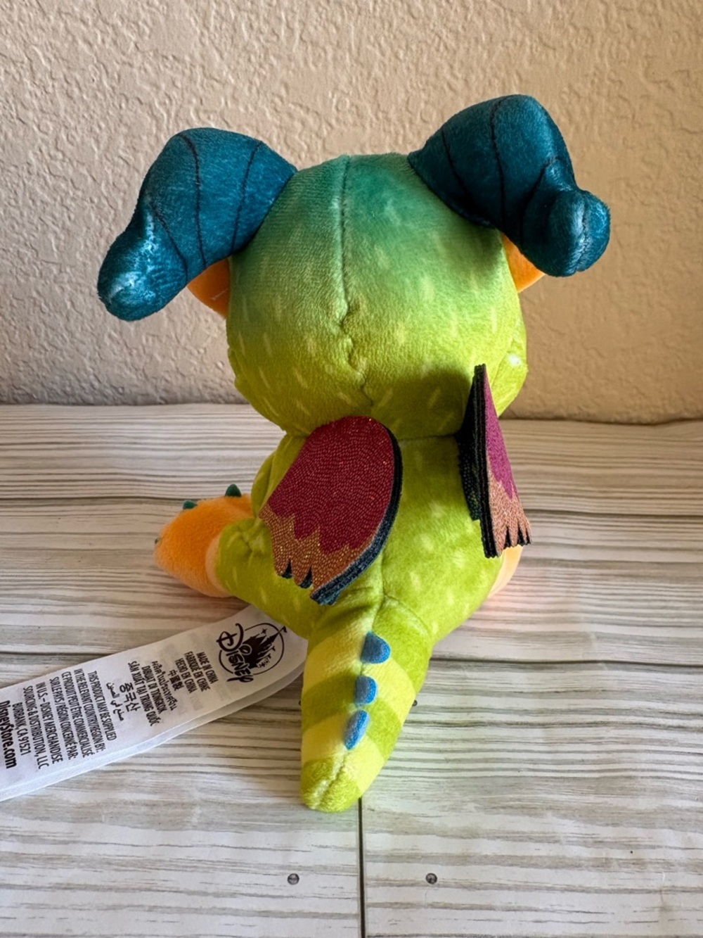 ❤️Disney Wishables Mystery Coco Pepita Plush - Shimmer Edition - Picture 3 of 13